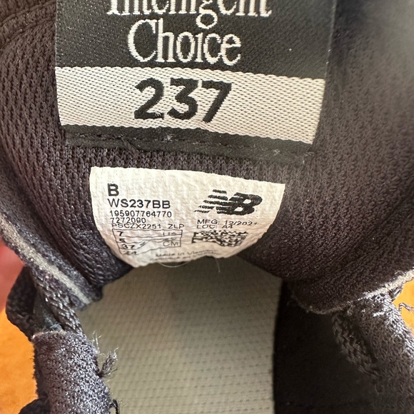 New Balance Black and Beige Casual Sneakers - Picture 5 of 6